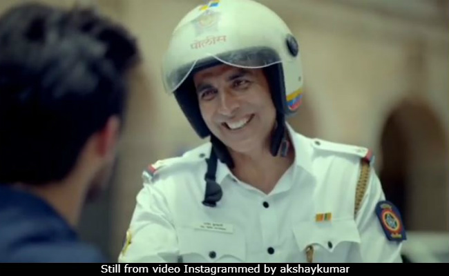 Akshay Kumar's '<I>Baap Ka Road</i> ' Routine In Road Safety Campaign Is Pure Gold