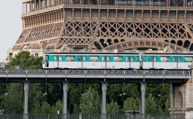 Paris Metro Passengers Blocked Underground In "Exceptional" Incident