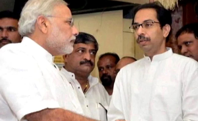 रुपये की गिरती कीमत को लेकर शिवसेना का केंद्र सरकार पर निशाना, कही यह बात...