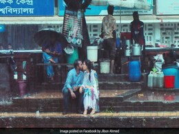 फोटोग्राफर ने क्लिक की प्रेमी जोड़े की KISS करते हुए फोटो, मच गया पूरे देश में बवाल फोटोग्राफर ने क्लिक की प्रेमी जोड़े की KISS करते हुए फोटो, मच गया पूरे देश में बवाल