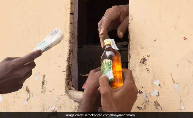 Liquor Is The Fine For All Crimes In This Jharkhand Village