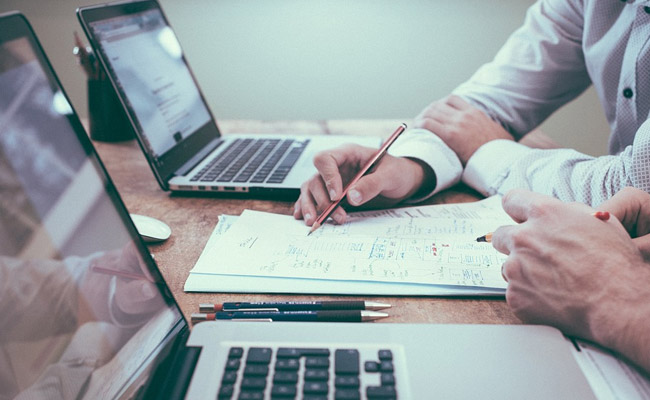 For Crucial Mid-Level Bureaucracy, Centre To Hire 40 Private Specialists