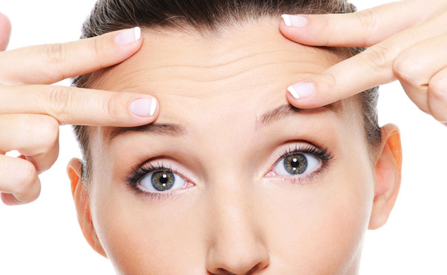 Try these methods to fight wrinkles naturally