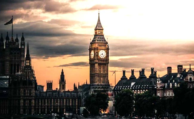 Big Ben Tower More Badly Damaged By Nazi Bombs Than First Thought: Experts