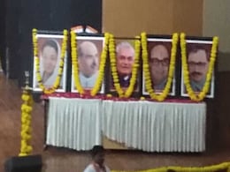 मंच पर राजमाता विजयराजे सिंधिया की फोटो न देख भड़कीं यशोधरा राजे, देखें- VIDEO मंच पर राजमाता विजयराजे सिंधिया की फोटो न देख भड़कीं यशोधरा राजे, देखें- VIDEO