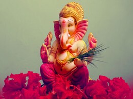 Ganesh Chaturthi 2018: गणेश चतुर्थी आज, ऐसे करें अपने घर में गणपति की स्थापना Ganesh Chaturthi 2018: गणेश चतुर्थी आज, ऐसे करें अपने घर में गणपति की स्थापना