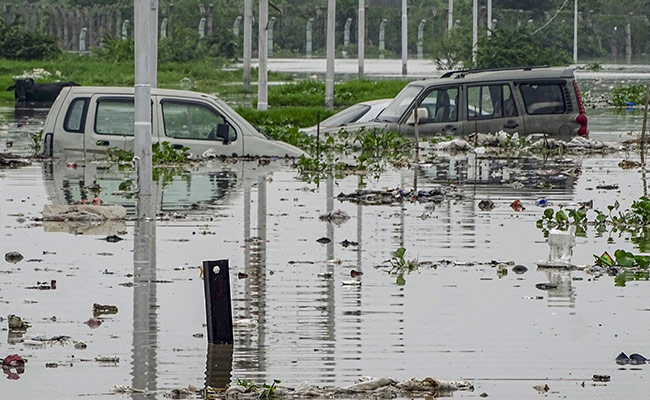 Water Level In The Yamuna Receding But Still Above Danger Mark