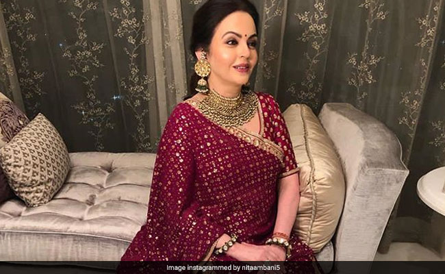 Nita Ambani Visits Ambaji Temple To Offer Isha's Wedding Invitation