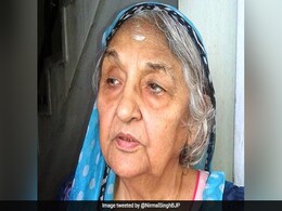 मशहूर लेखिका रीता जितेंद्र दूरदर्शन पर कर रही थीं अपनी जीवन यात्रा साझा, लाइव शो में हो गया निधन मशहूर लेखिका रीता जितेंद्र दूरदर्शन पर कर रही थीं अपनी जीवन यात्रा साझा, लाइव शो में हो गया निधन