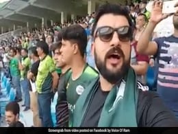 Pakistani Man Sings Indian National Anthem at Asia Cup, Video Is Viral Pakistani Man Sings Indian National Anthem at Asia Cup, Video Is Viral
