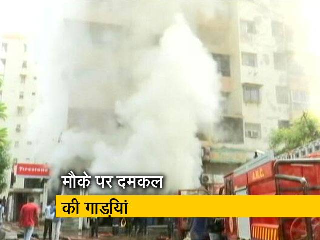 अहमदाबाद : टायर फैक्ट्री में भीषण आग, दमकल की कई गाड़ियां मौके पर