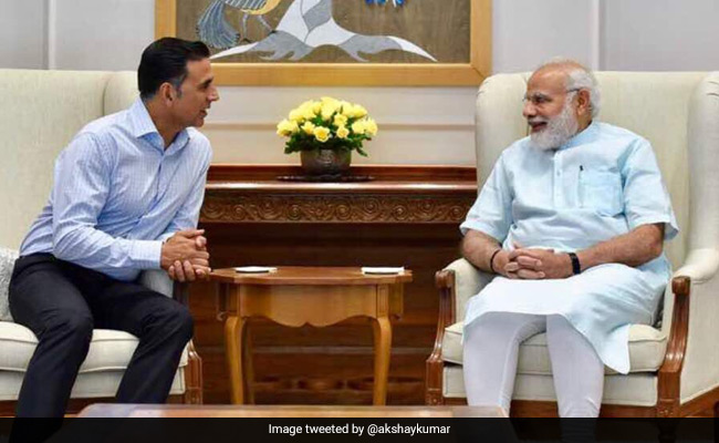 PM Narendra Modi Thanks Akshay Kumar For Birthday Wish On Twitter