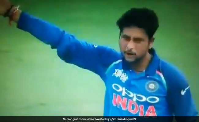 Asia Cup 2018: ग्राउंड पर दिखा धोनी का गुस्सा, कुलदीप को कहा- बॉलिंग करेगा या चेंज करूं