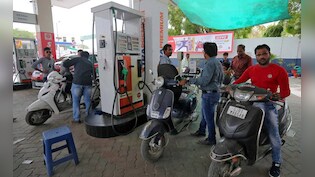 Petrol Diesel Price Hike: दिल्ली-मुंबई से लेकर पटना तक, किस शहर में कितना महंगा हुआ पेट्रोल-डीजल, देखें लिस्ट