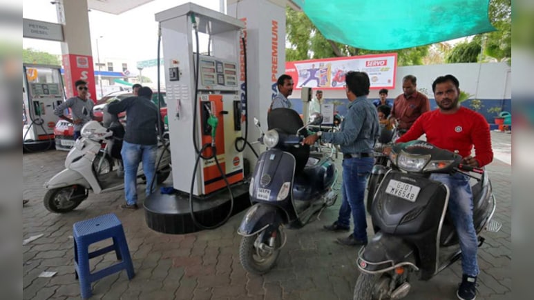 क्या पेट्रोल-डीजल की कीमतें बढ़ेंगी? मिडिल ईस्ट संकट के बीच सरकार ने दूर कर दी टेंशन