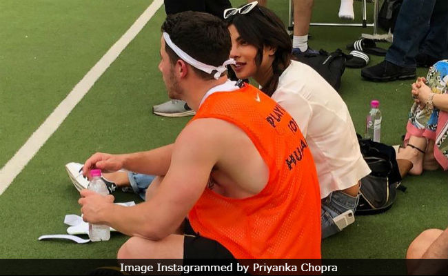 Priyanka Chopra Cheers For Nick Jonas As He Plays Football With MS Dhoni, Aditya Roy Kapur And Others