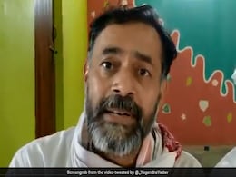 "Police State": Yogendra Yadav, Detained In Tamil Nadu, Hits Out At Cops "Police State": Yogendra Yadav, Detained In Tamil Nadu, Hits Out At Cops