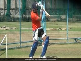 Asia Cup 2018: Rohit Sharma कर रहे थे प्रैक्टिस, युजवेंद्र चहल ने ऐसे लिए मजे, देखें Video Asia Cup 2018: Rohit Sharma कर रहे थे प्रैक्टिस, युजवेंद्र चहल ने ऐसे लिए मजे, देखें Video