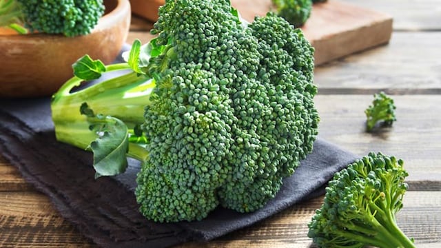 Negative calorie diet includes food which have high water content