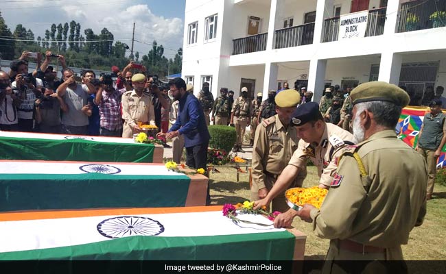 Terrorists Kidnap, Kill 3 Cops In Kashmir After "Resign Or Die" Threat