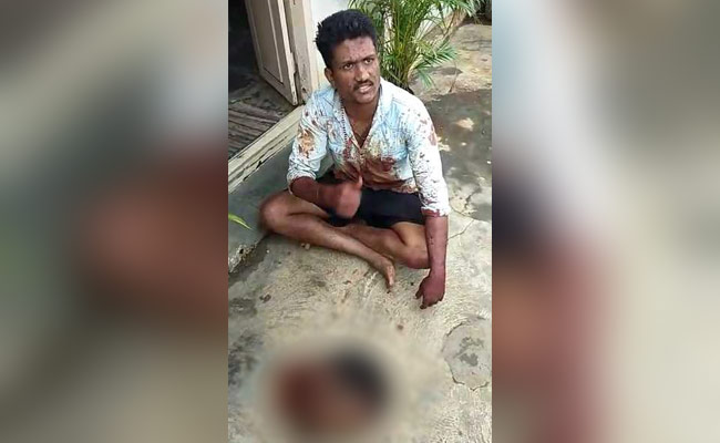 Man Beheaded In Karnataka, Attacker Surrenders With Severed Head