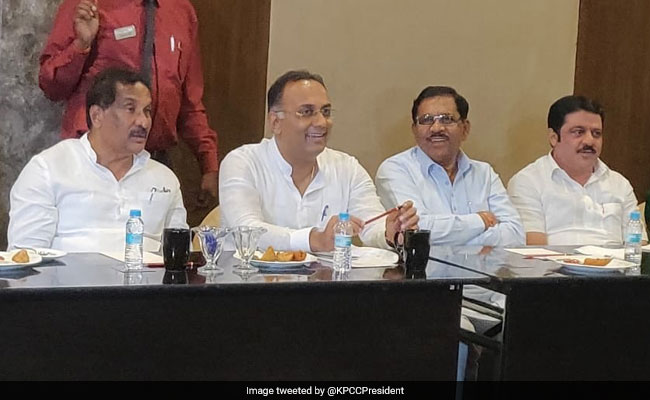 5 Corporators Moved To Bengaluru Resort By Congress For This Election