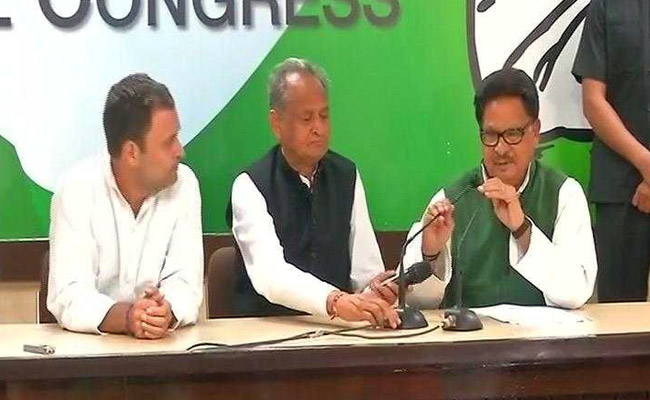 टॉप 5 न्यूज: जेटली से माल्या की मुलाकात पर घमासान, DMK नेता ने ब्यूटी पॉर्लर में महिला पर चलाए लात-घूंसे