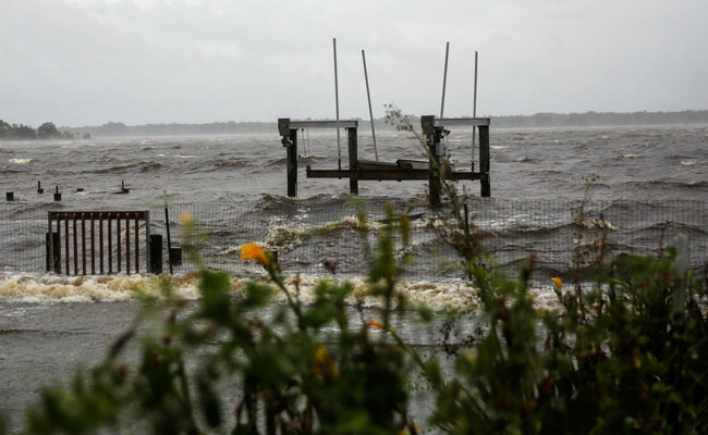 "Once In A Lifetime" Hurricane Florence Weakens, Begins Lashing Eastern US