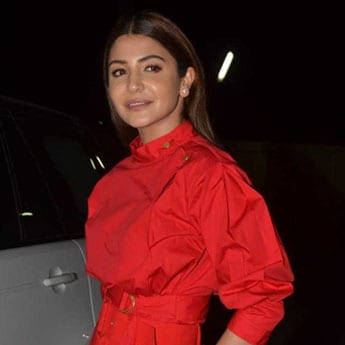 anushka red dress We can't get over the new fashion trend Anushka Sharma has started with #TheBreakupSong