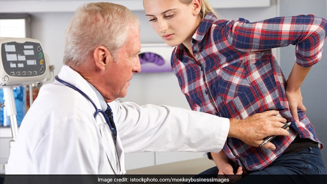 Back pain in teenagers can make them drink and smoke, finds a study