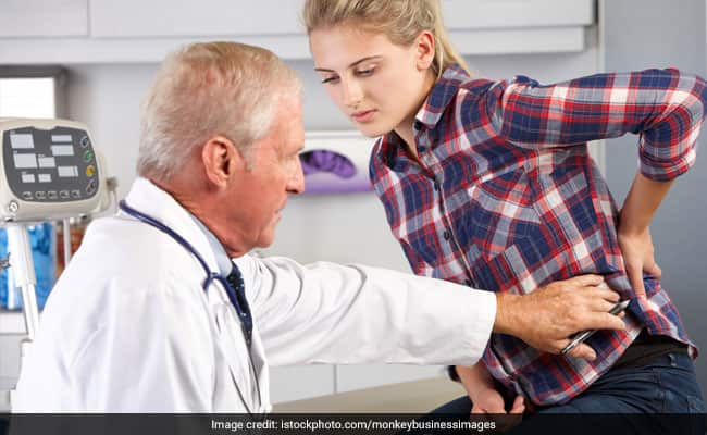 Back Pain Causes: आपकी ये 6 गलतियां बन सकती हैं कमर दर्द का कारण, यहां जानें पीठ दर्द से छुटकारा पाने के उपाय
