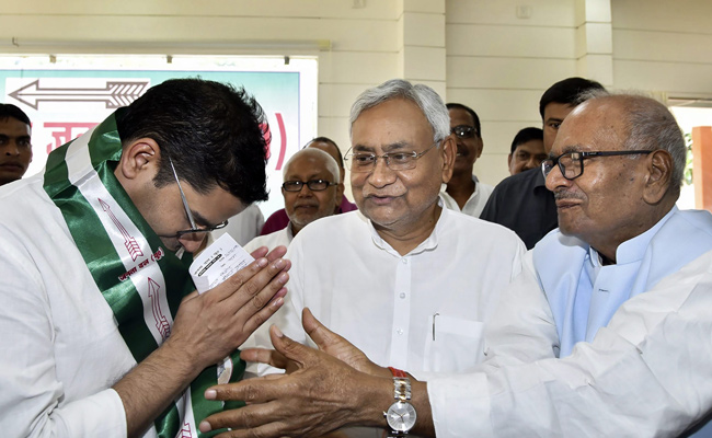 Prashant Kishor Slams Nitish Kumar For Not Visiting Bihar Train Accident Site