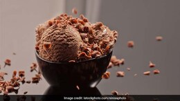 Give Ice Cream A Healthy Twist With Yasmin Karachiwala's 4-Ingredient Recipe