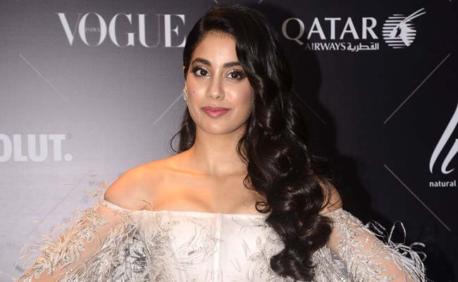 Janhvi Kapoor Bags Her Very First Beauty Endorsement