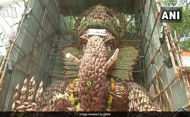 7,000 Banana Flowers Used To Make Eco-Friendly Ganesha Idol In Chennai