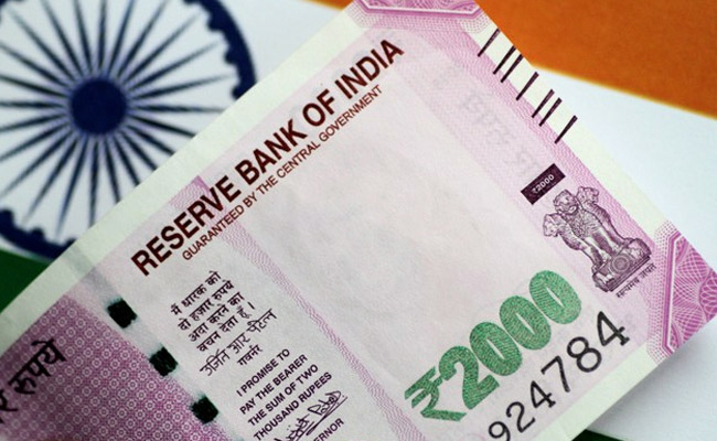 India Signs Rs 3,500-Crore Currency Swap Pact With UAE