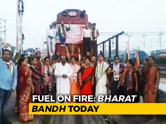 Congress, Left Call For <i>Bharat Bandh</i> Against Rising Fuel Prices