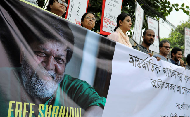 Bangladesh Court Rejects Bail For Photographer Held In Student Protests