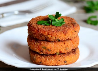 This Aloo Poha Tikki Is An Ideal Snack To Pair With Evening Tea (Recipe Inside) This Aloo Poha Tikki Is An Ideal Snack To Pair With Evening Tea (Recipe Inside)