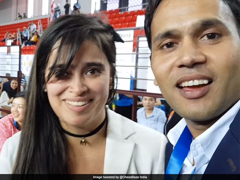 Watch: Indian Chess Player Niklesh Jain Proposes To Colombian Woman Grandmaster Angela Franco At Olympiad
