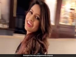 Video: मिस पूजा को रेलवे स्टेशन पर चढ़ा डांस का शौक, लगाए ऐसे ठुमके फिरंगी भी रह गए हैरान Video: मिस पूजा को रेलवे स्टेशन पर चढ़ा डांस का शौक, लगाए ऐसे ठुमके फिरंगी भी रह गए हैरान