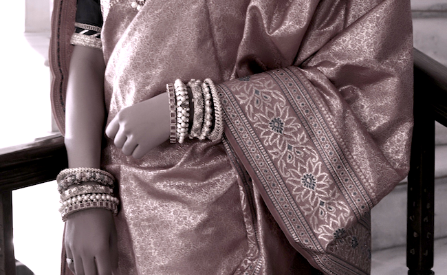 3 Beautiful Festive Outfits That Won't Entirely Break The Bank