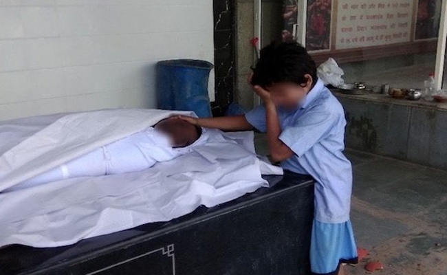 Twist In Delhi Sewer Death Story After Photo Of Weeping Boy Is Viral
