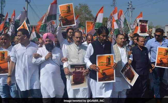 Congress Protests In Jammu And Kashmir Amid Nationwide <i>Bandh </i>Call