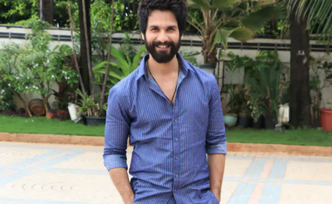 Shahid Kapoor Welcomes Kiara Advani Onboard <i>Arjun Reddy</i> Remake