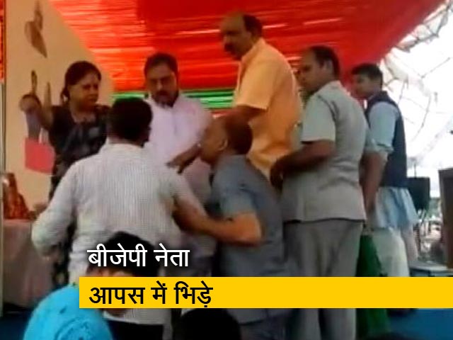 राजस्थान : वसुंधरा राजे की गौरव यात्रा में आपस में भिड़े बीजेपी नेता