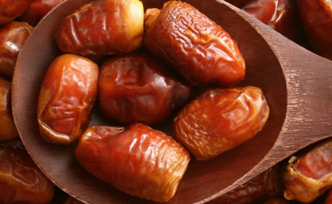 Dates benefits: Vitamin C-rich dates can boost immunity and improve skin quality
