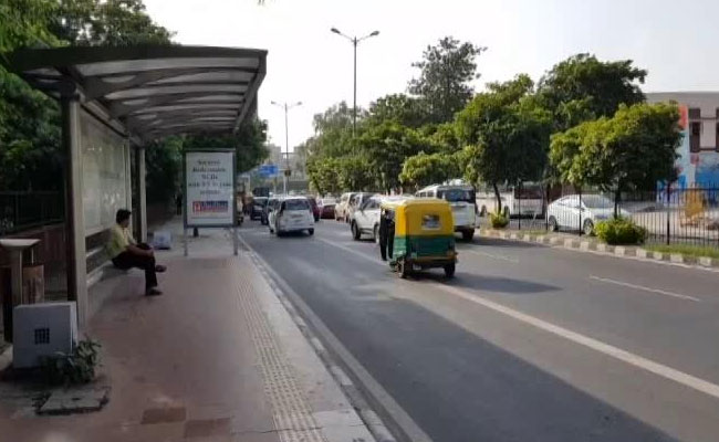 Mechanical Sweeping Of Roads Begins In Noida