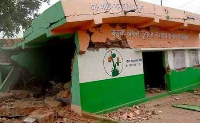 तृणमूल कांग्रेस के दफ्तर में बम विस्फोट, पार्टी ने कहा-बीजेपी के उपद्रवियों का हाथ