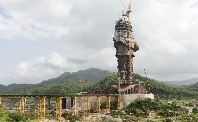 3,500 Workers, 250 Engineers At Work To Meet Sardar Patel Statue Deadline